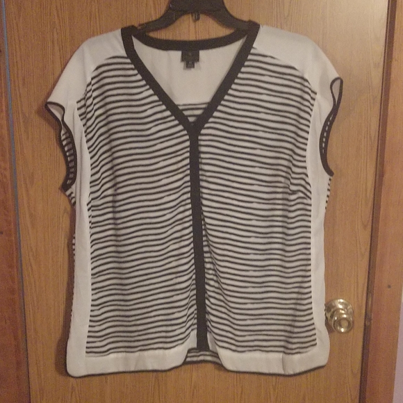 Top - Picture 1 of 3